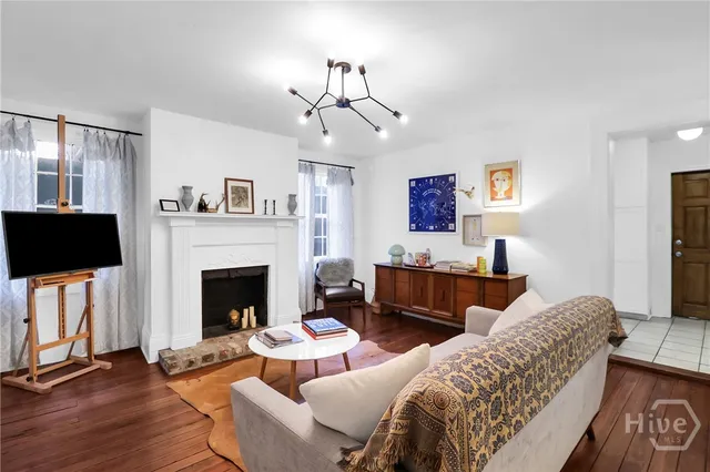 $475,000 | 121 West Park Avenue, Unit 1, Savannah, GA 31401