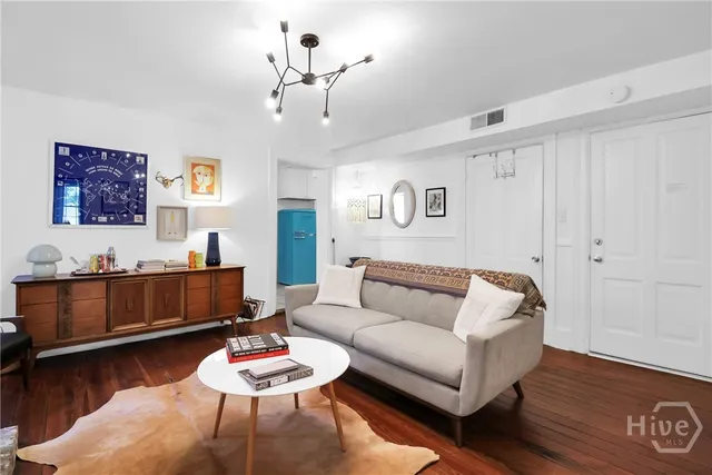 $475,000 | 121 West Park Avenue, Unit 1, Savannah, GA 31401