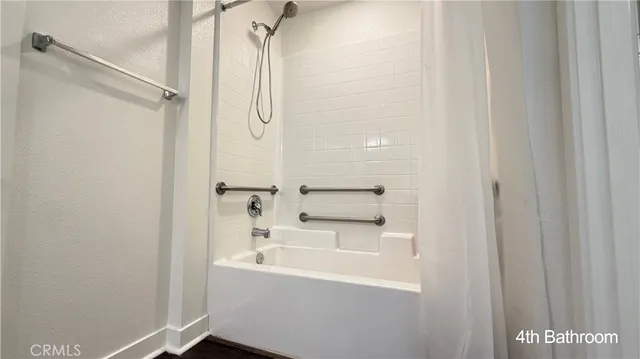 $4,250 | 12745 Watt Lane, Unit A, Sylmar, CA 91342