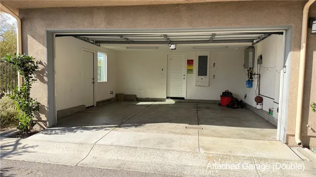 $4,250 | 12745 Watt Lane, Unit A, Sylmar, CA 91342