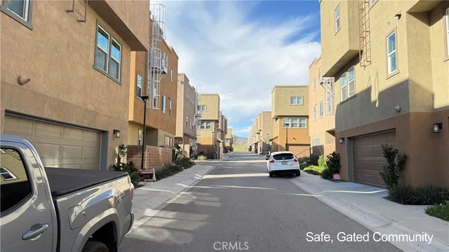 $4,250 | 12745 Watt Lane, Unit A, Sylmar, CA 91342