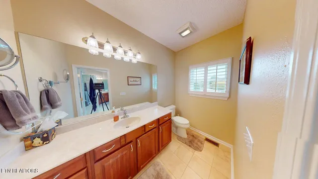 $949,000 | 125 Eladi Trail, Vonore, TN 37885