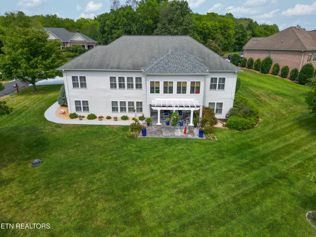 $949,000 | 125 Eladi Trail, Vonore, TN 37885