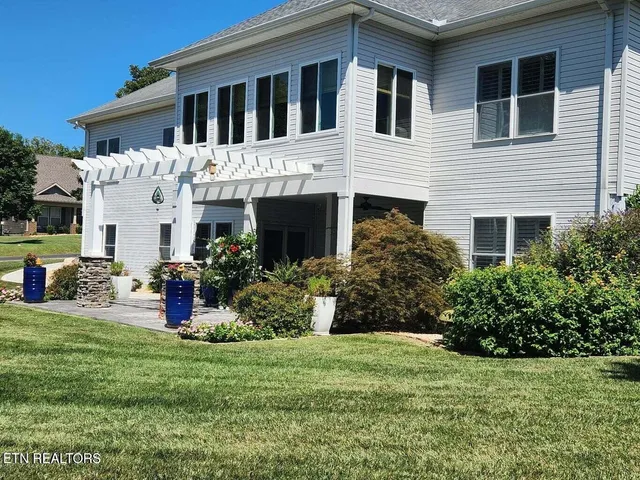 $949,000 | 125 Eladi Trail, Vonore, TN 37885