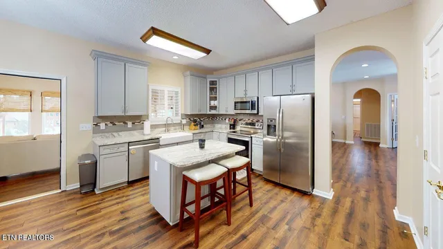 $949,000 | 125 Eladi Trail, Vonore, TN 37885