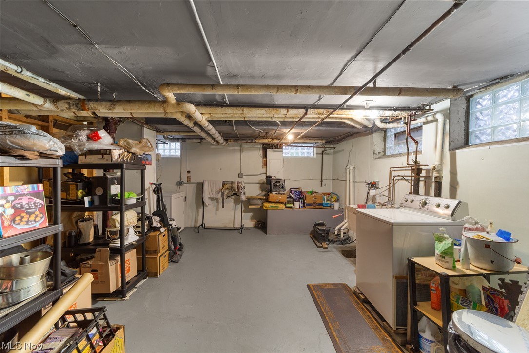 3158 Huntington Road Cleveland, OH 44120 - Photo 20 of 23 Gallery Image 20