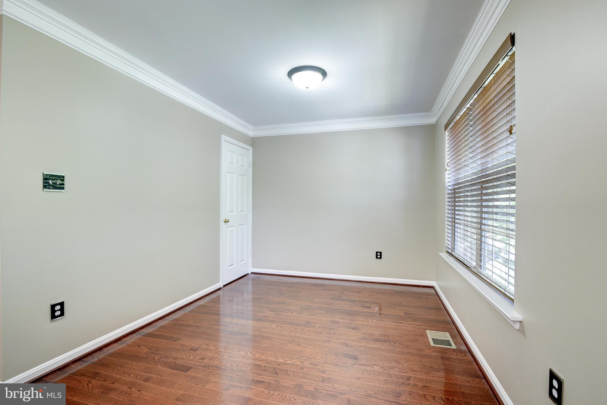 20202 Brookview Square Ashburn, VA 20147 - Photo 15 of 50