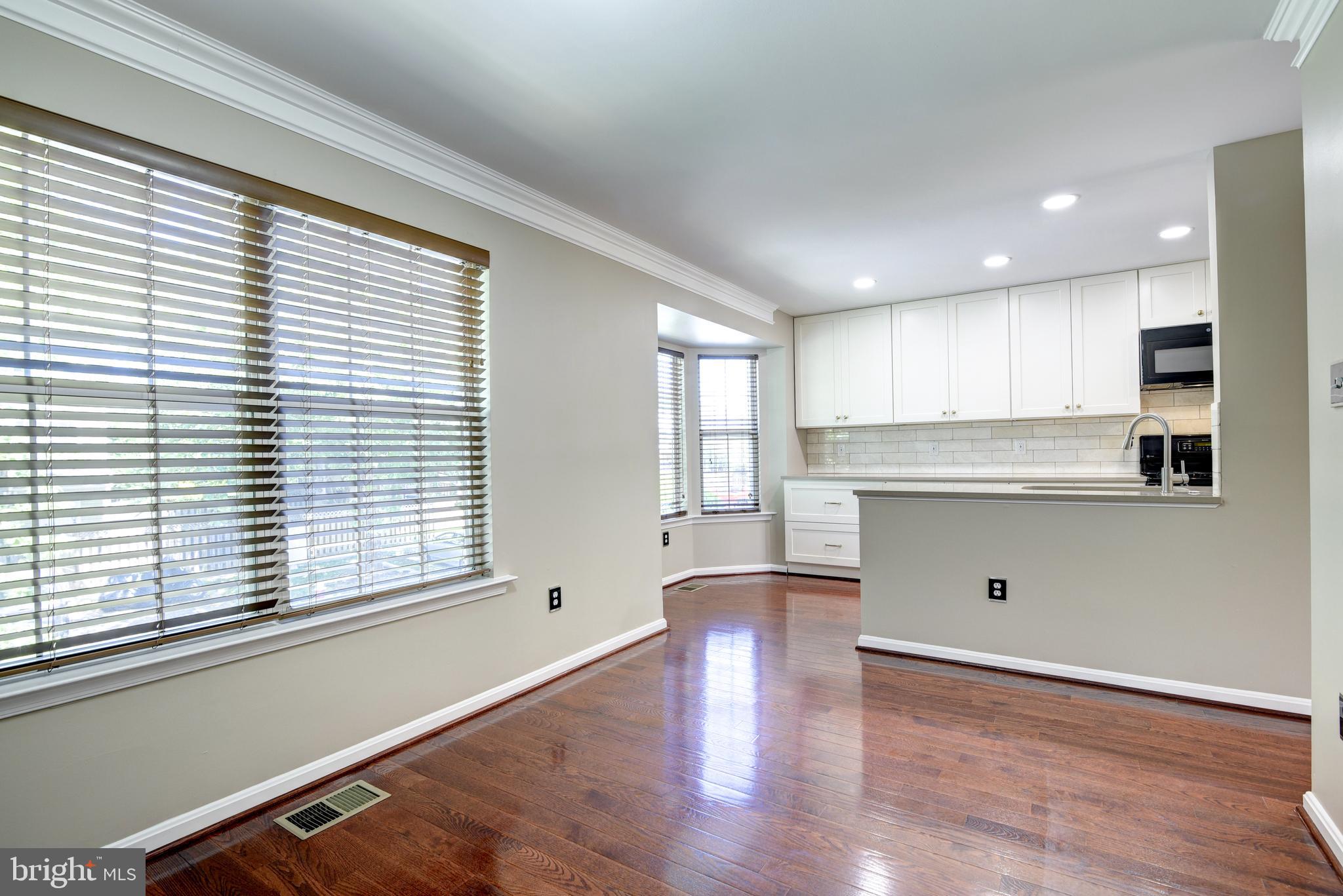 20202 Brookview Square Ashburn, VA 20147 - Photo 16 of 50