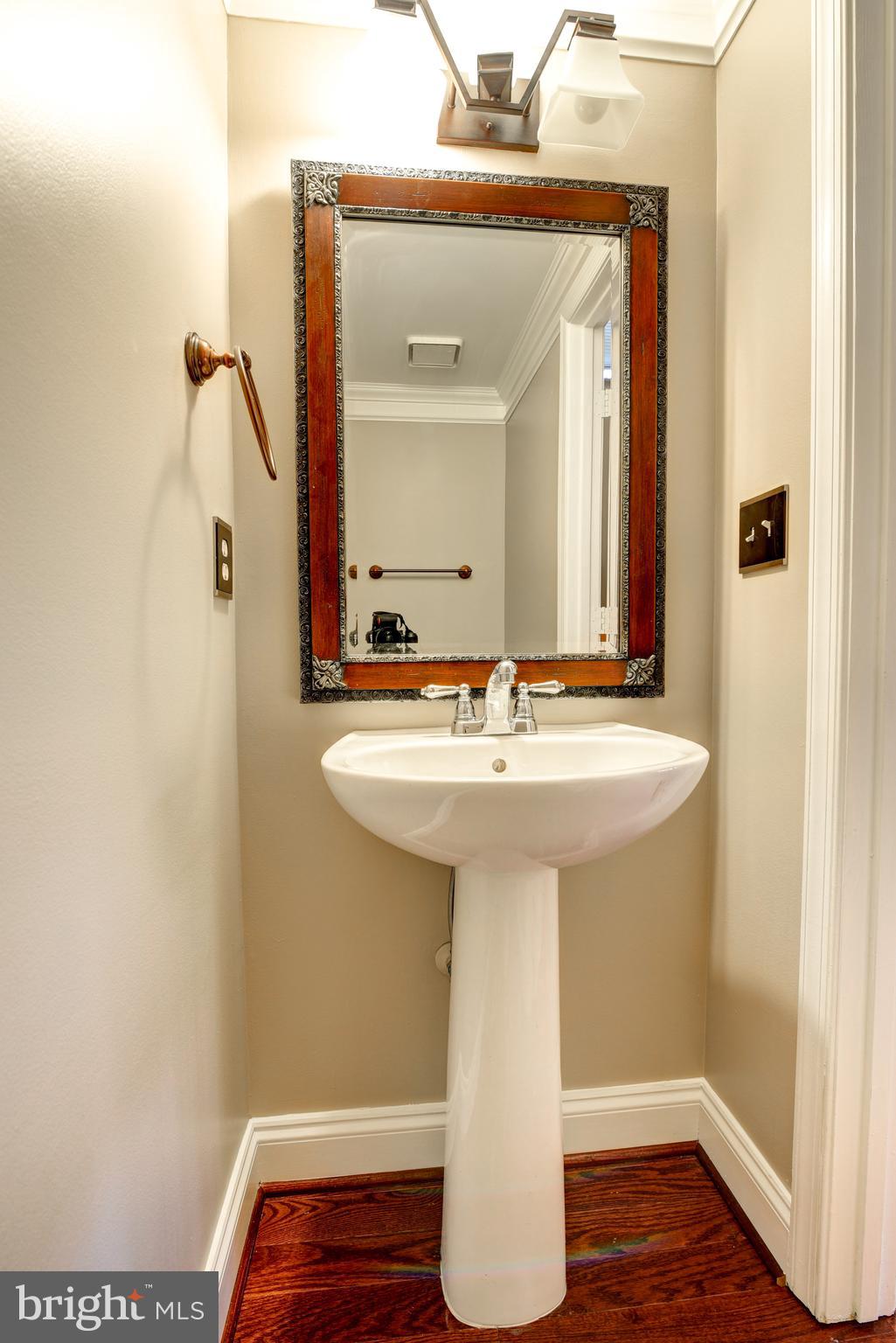20202 Brookview Square Ashburn, VA 20147 - Photo 17 of 50