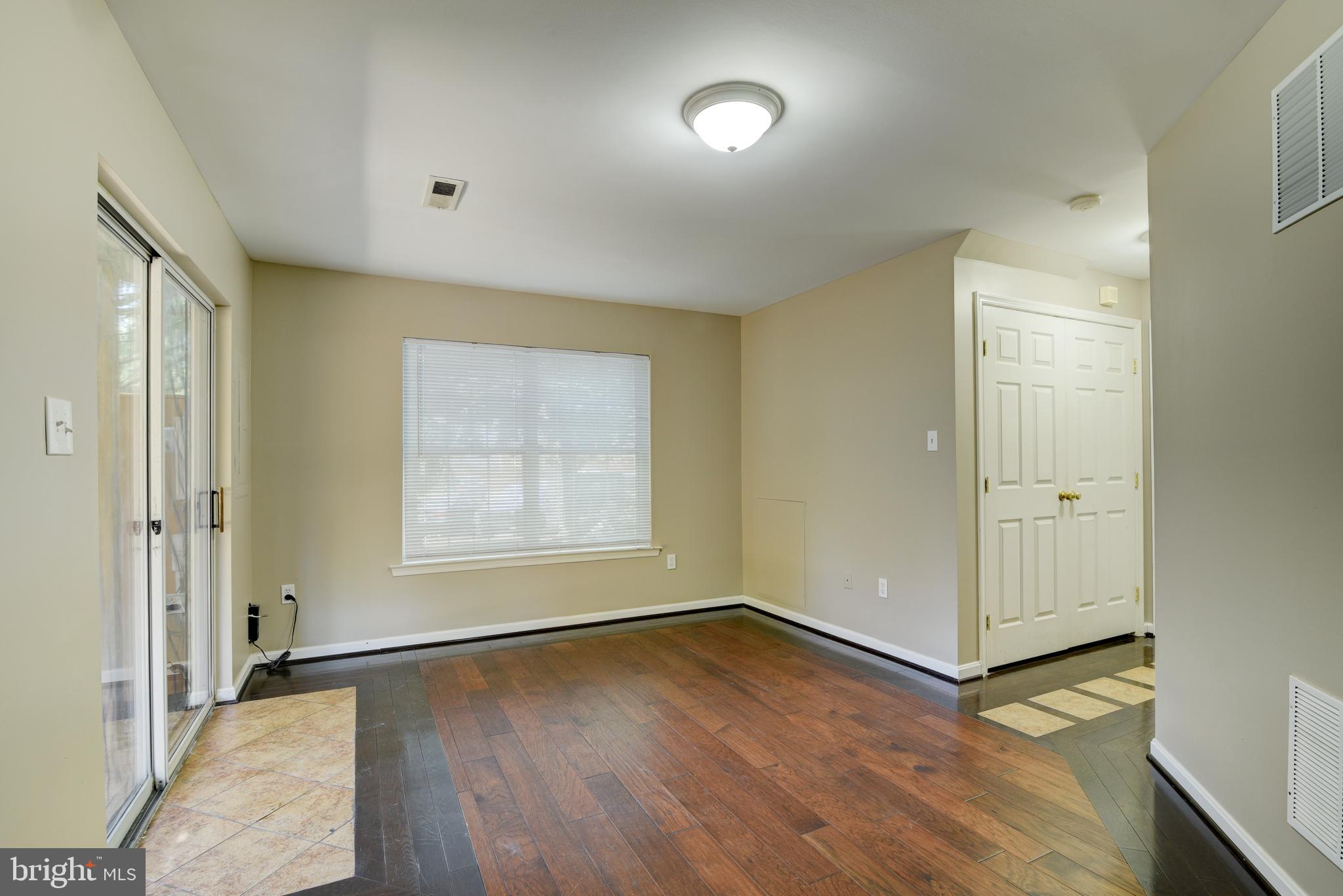 20202 Brookview Square Ashburn, VA 20147 - Photo 33 of 50