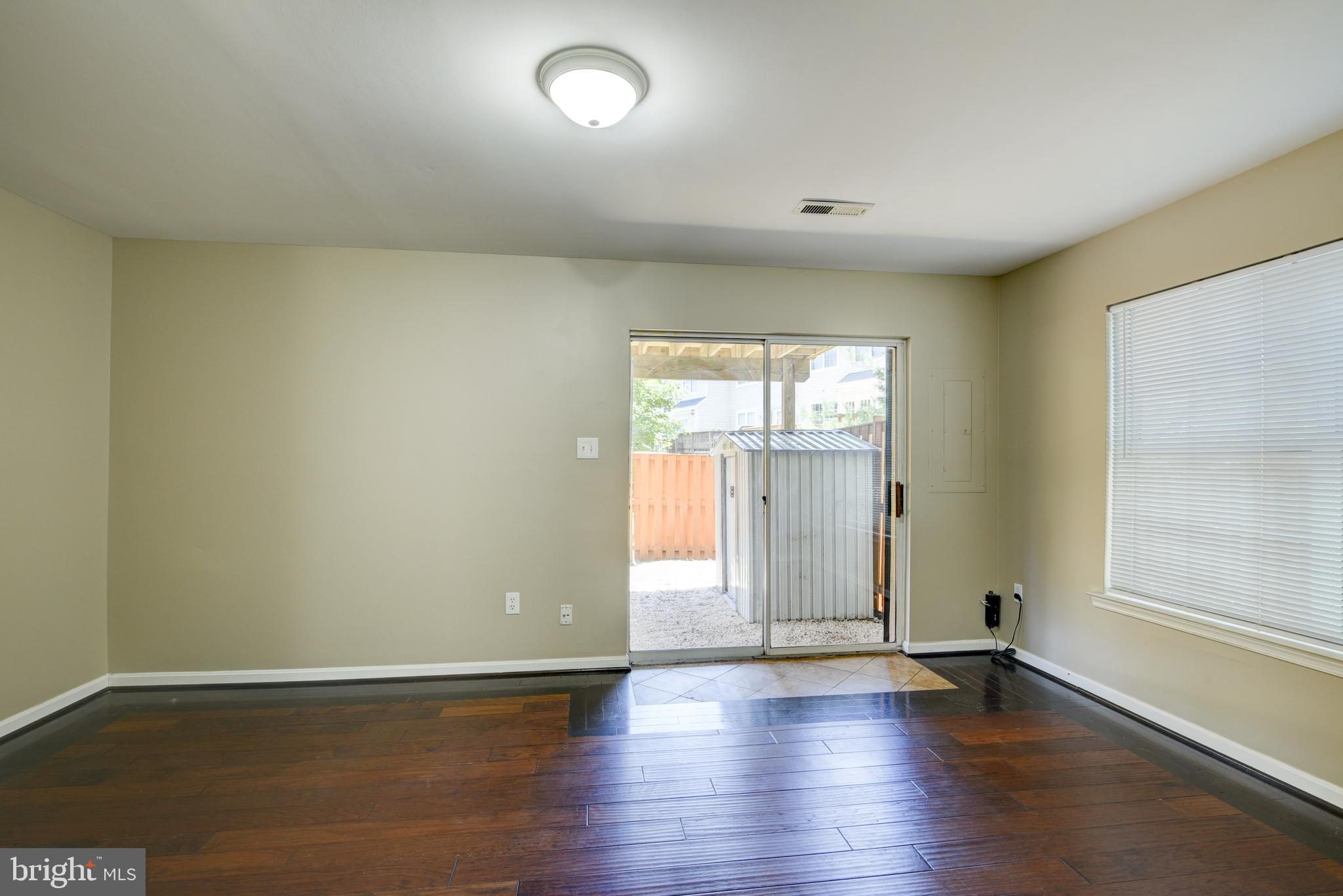 20202 Brookview Square Ashburn, VA 20147 - Photo 34 of 50