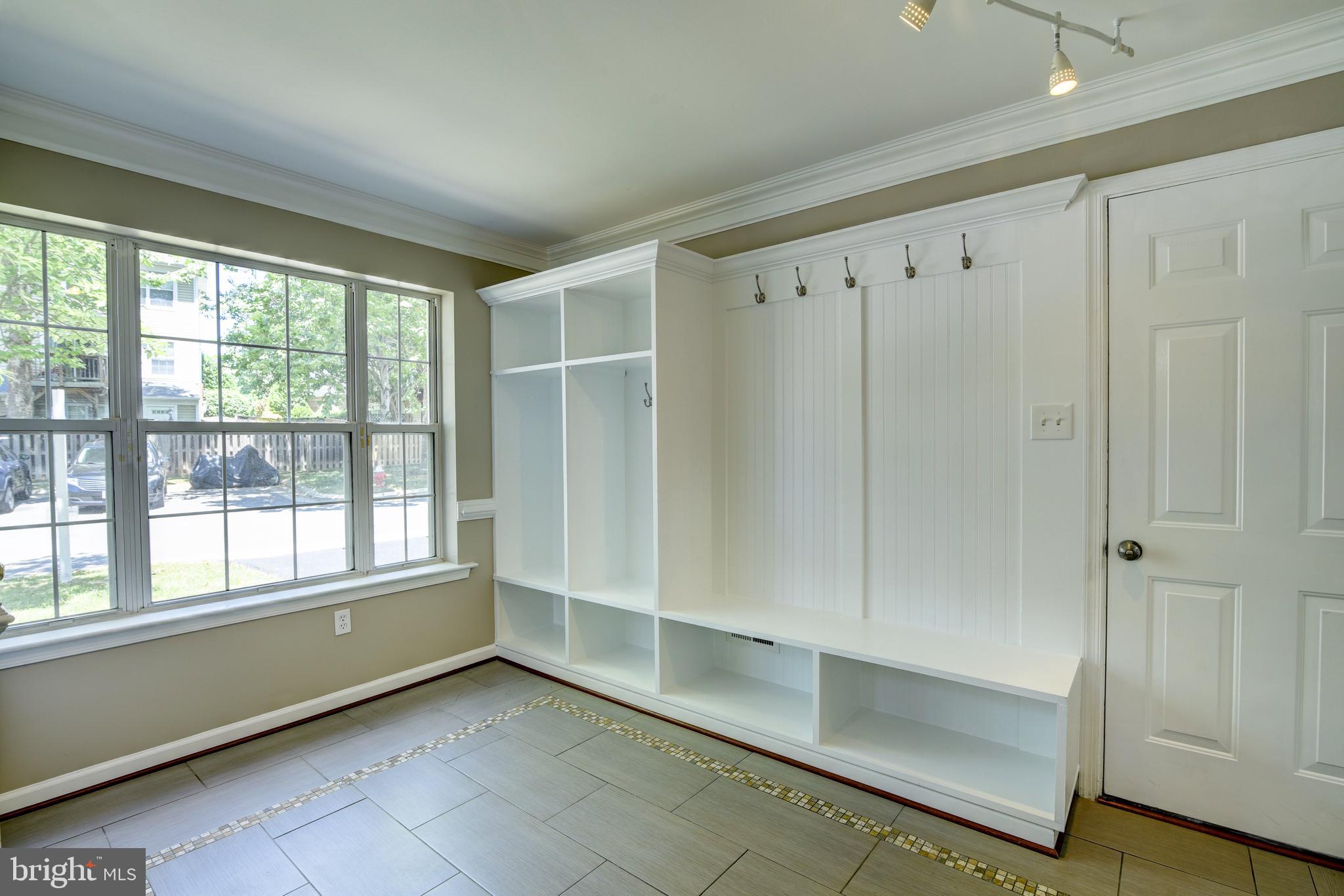 20202 Brookview Square Ashburn, VA 20147 - Photo 5 of 50