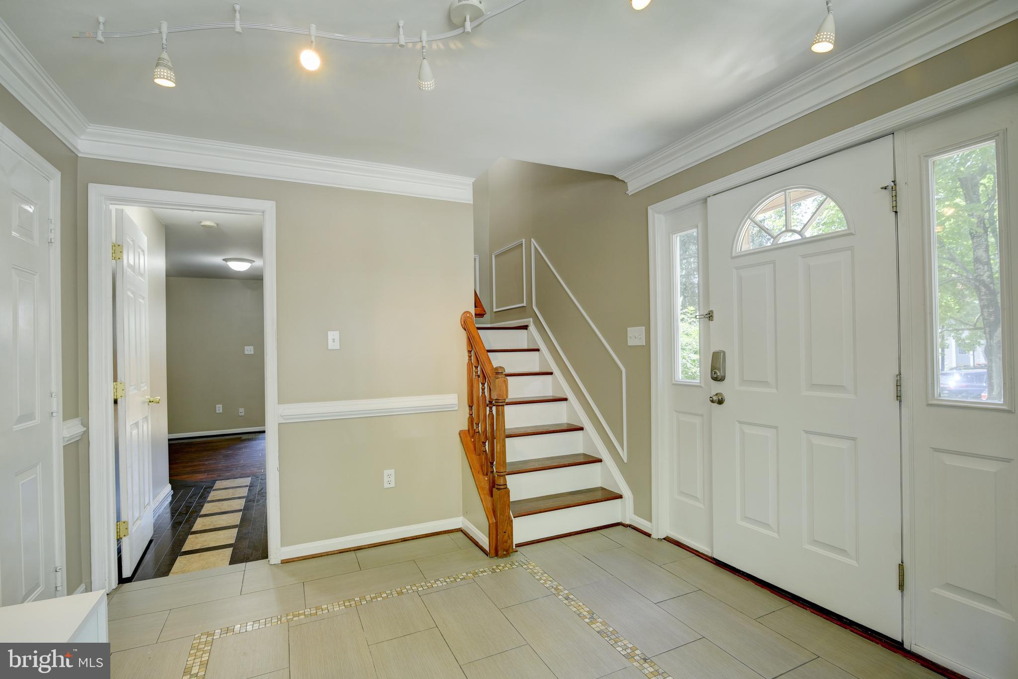 20202 Brookview Square Ashburn, VA 20147 - Photo 6 of 50