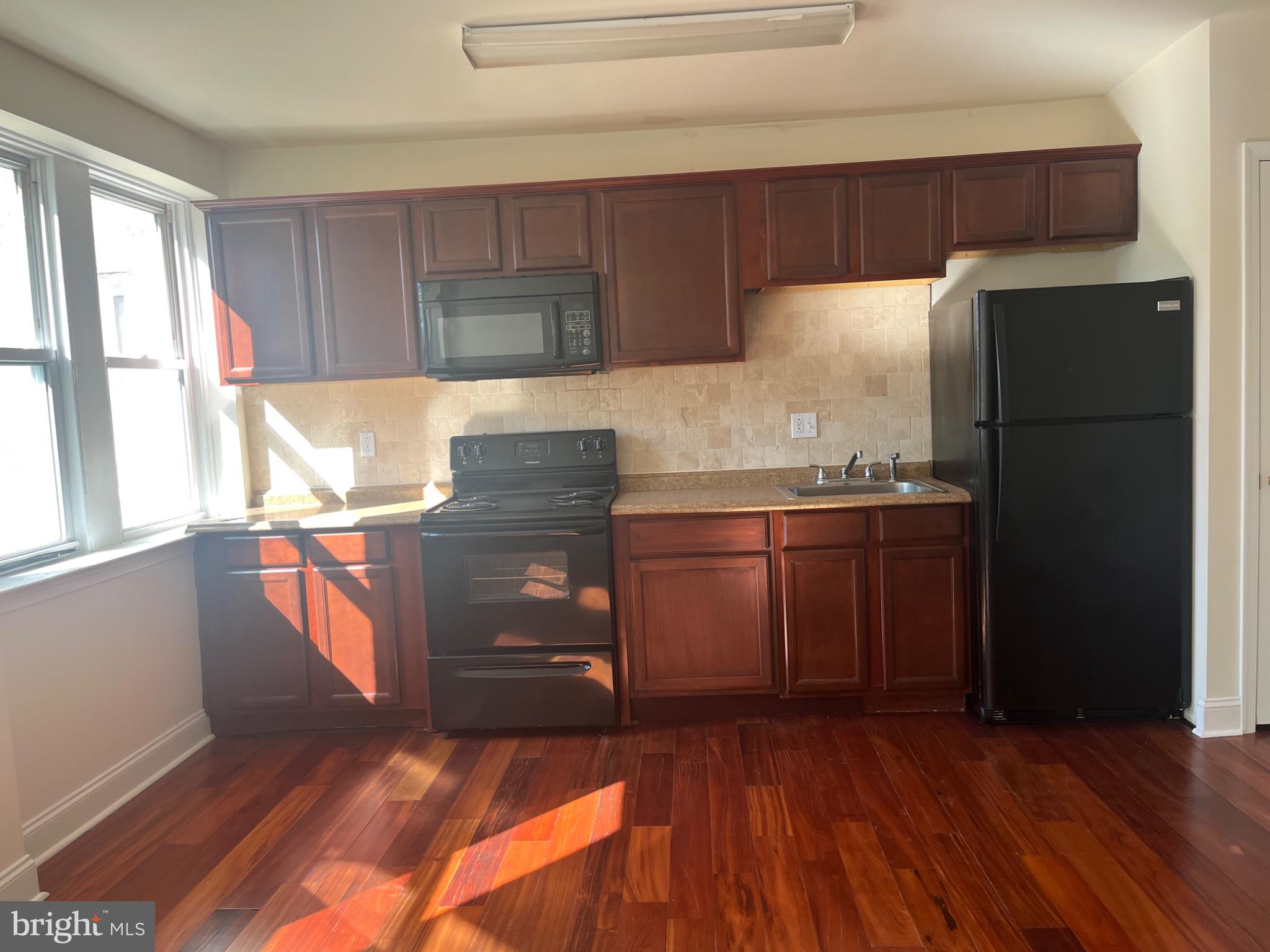 740 Vernon Road Philadelphia, PA 19119 - Photo 5 of 13 Bright and inviting kitchen space.