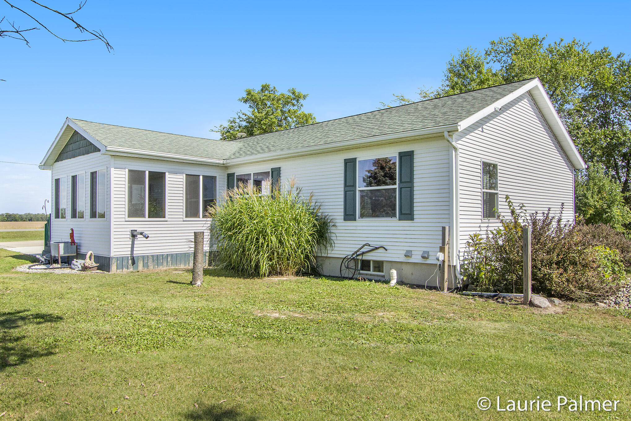 4024 East Clarksville Road Portland, MI 48875 - Photo 2 of 28 IMG_3323