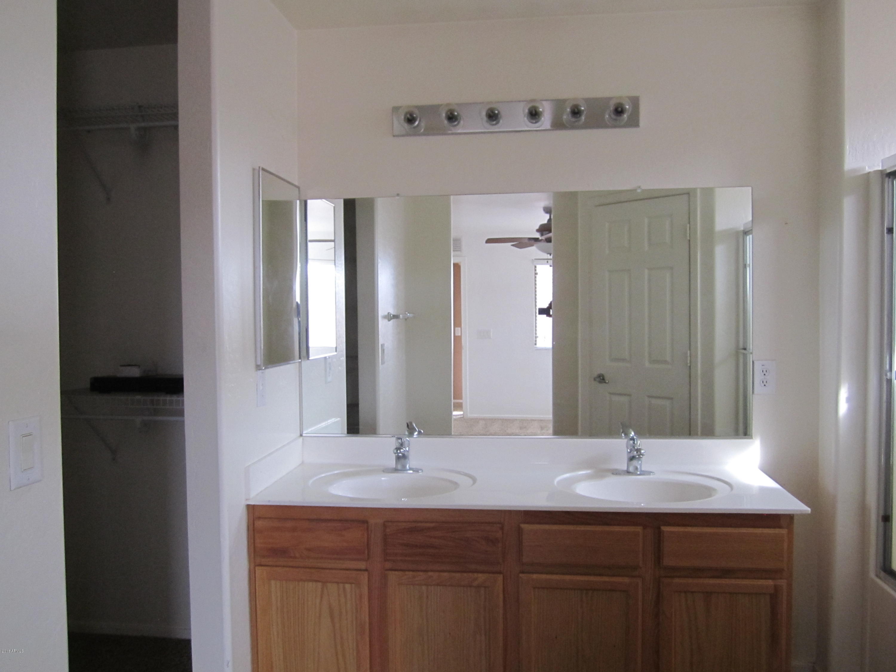 43911 West Magnolia Road Maricopa, AZ 85138 - Photo 9 of 12 43911 W. Magnolia Road 007