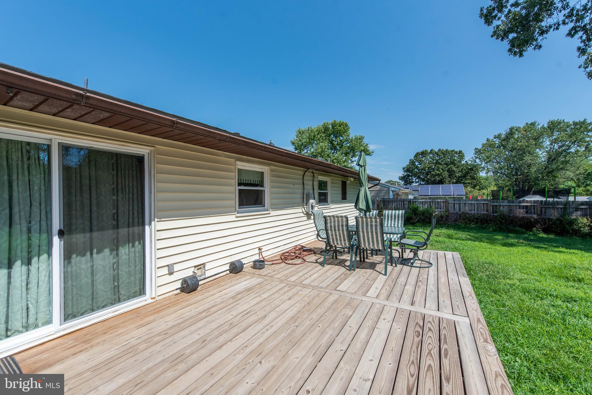 8425 Lockwood Road Pasadena, MD 21122 - Photo 29 of 34 Deck