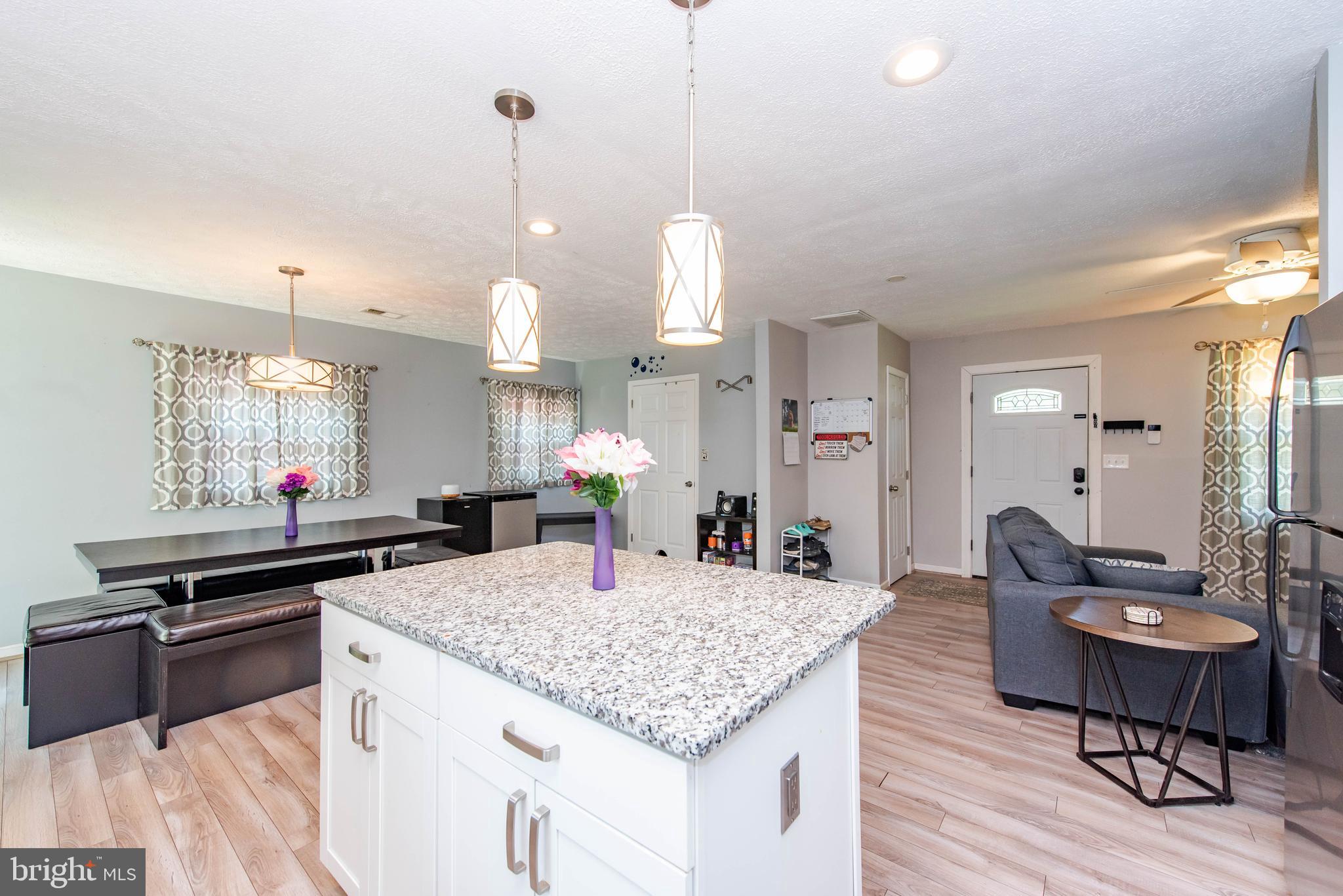 8425 Lockwood Road Pasadena, MD 21122 - Photo 10 of 34 Kitchen