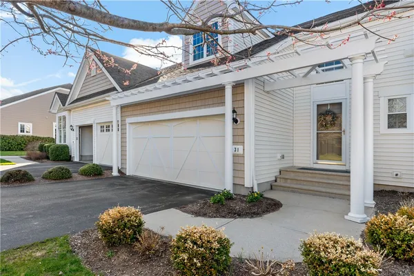 $799,000 | 31 Chatham Road, South Kingstown, RI 02879