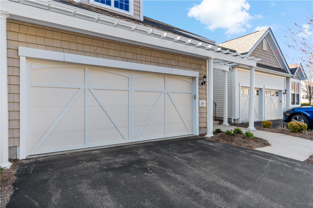 31 Chatham Road South Kingstown, RI 02879 - Photo 3 of 34