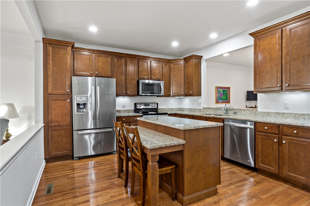 31 Chatham Road South Kingstown, RI 02879 - Photo 8 of 34