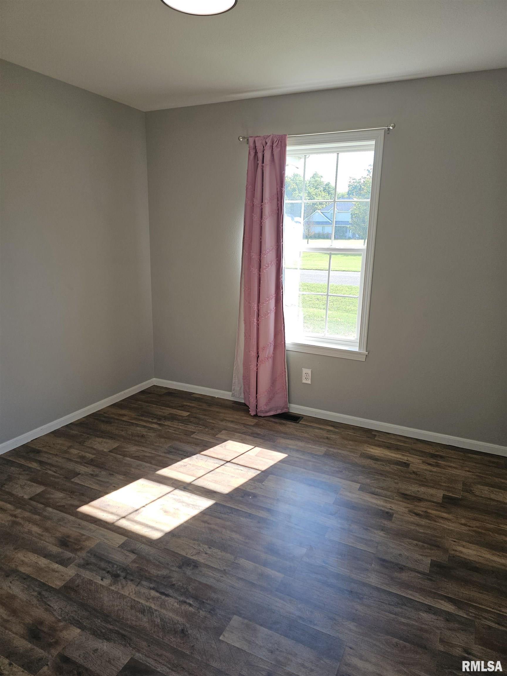 306 Ernest Street Washington, IL 61571 - Photo 12 of 26