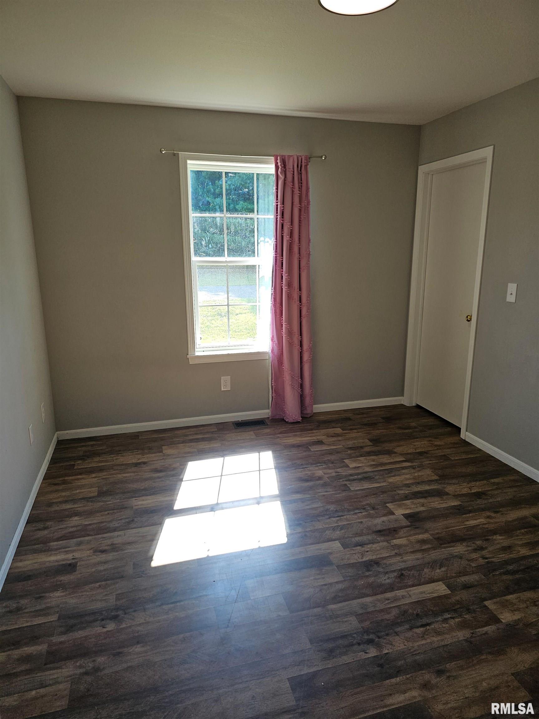 306 Ernest Street Washington, IL 61571 - Photo 13 of 26