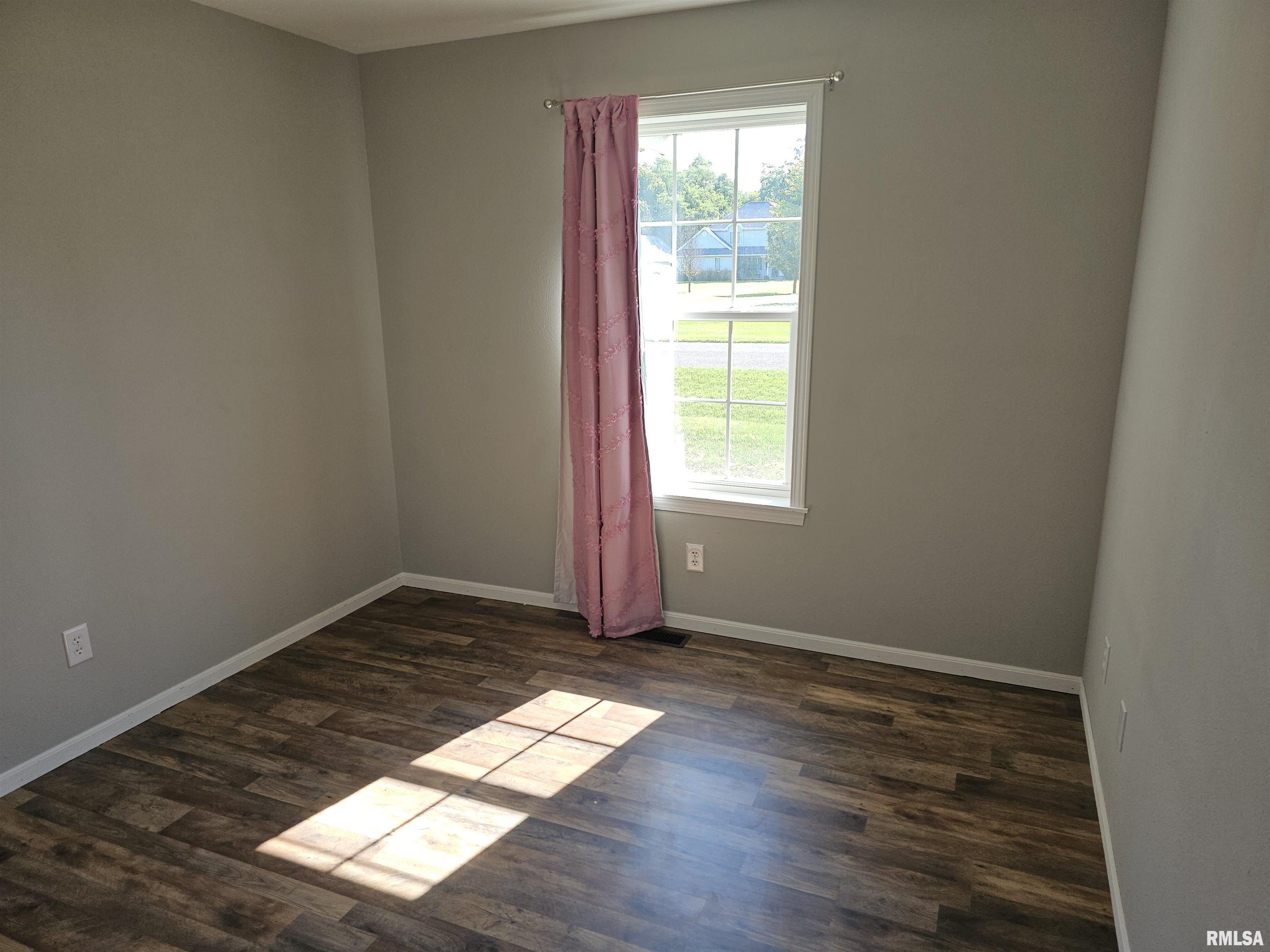 306 Ernest Street Washington, IL 61571 - Photo 14 of 26