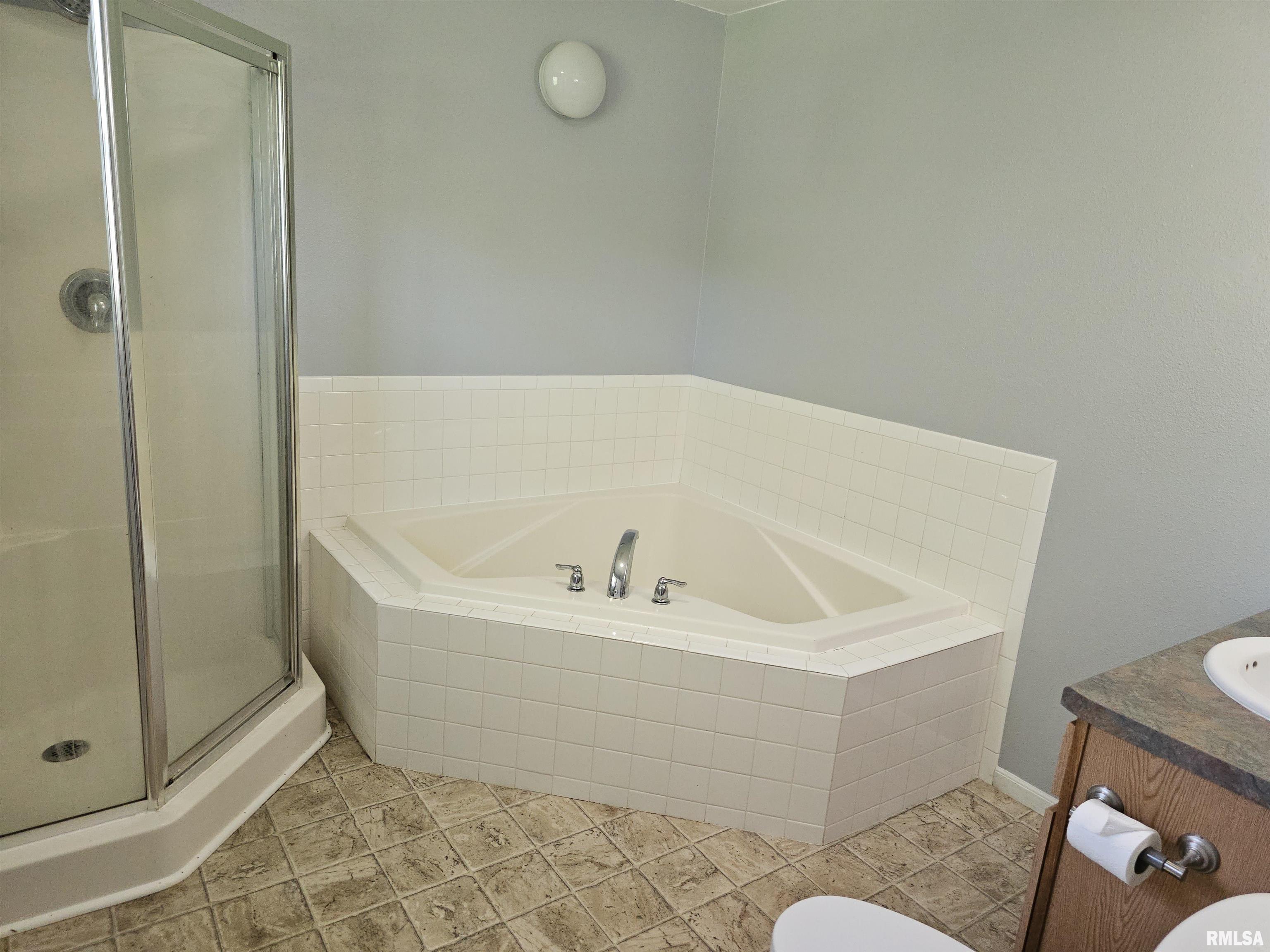 306 Ernest Street Washington, IL 61571 - Photo 16 of 26