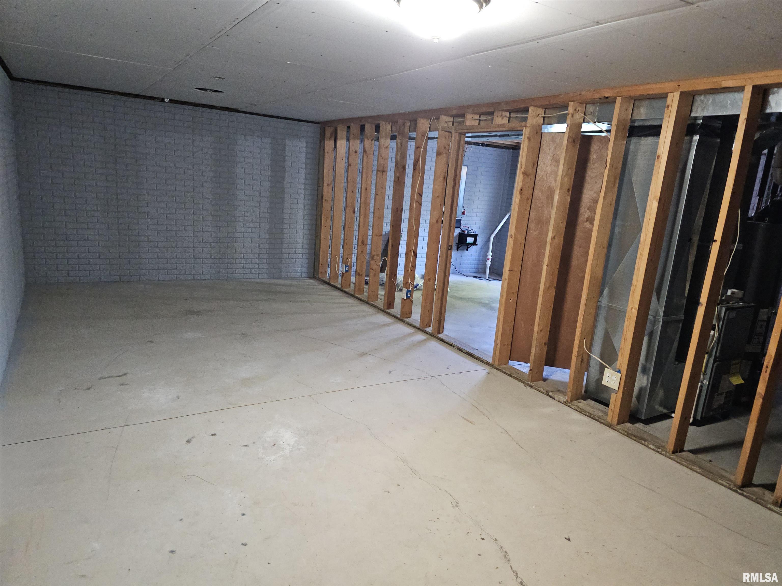 306 Ernest Street Washington, IL 61571 - Photo 18 of 26