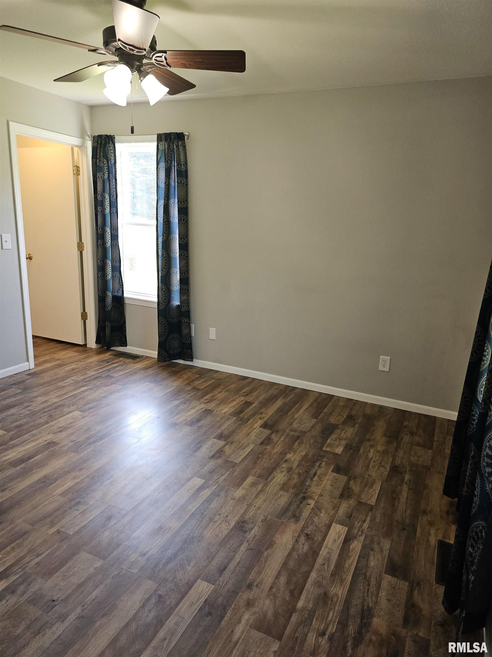 306 Ernest Street Washington, IL 61571 - Photo 9 of 26