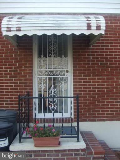 1818 Willann Road Rosedale, MD 21237 - Photo 23 of 25 a view of a brick building stairs