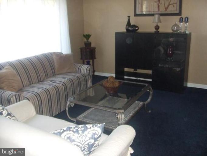 1818 Willann Road Rosedale, MD 21237 - Photo 25 of 25 a living room with furniture