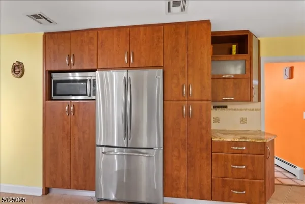 $1,180,000 | 5 Fowler Place, Montville, NJ 07045