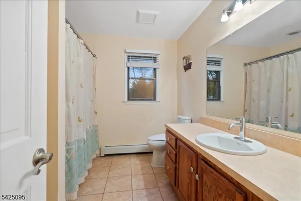 $1,180,000 | 5 Fowler Place, Montville, NJ 07045