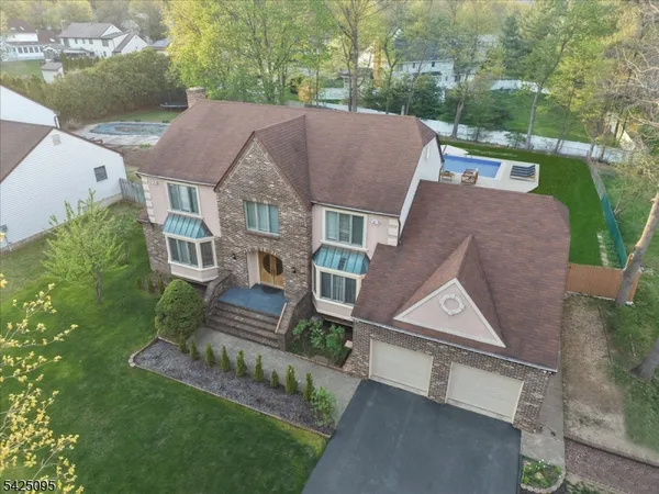 $1,180,000 | 5 Fowler Place, Montville, NJ 07045