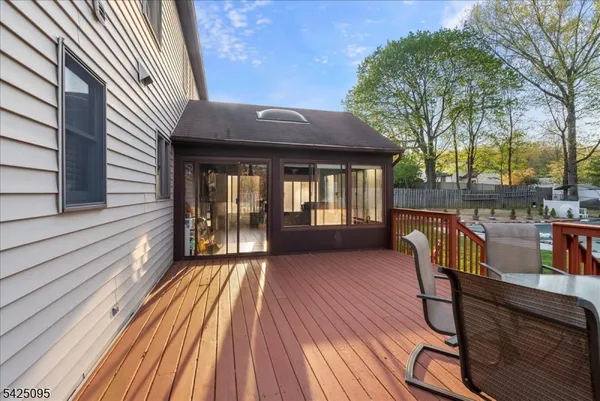 $1,180,000 | 5 Fowler Place, Montville, NJ 07045