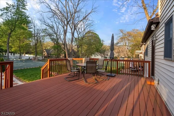 $1,180,000 | 5 Fowler Place, Montville, NJ 07045