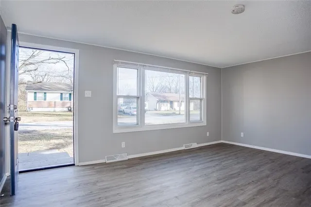 $215,000 | 7906 North Pennsylvania Avenue, Kansas City, MO 64118