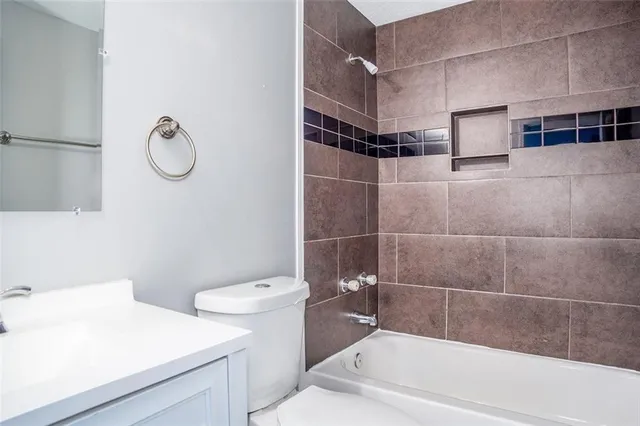 $215,000 | 7906 North Pennsylvania Avenue, Kansas City, MO 64118