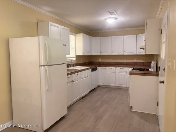 $215,000 | 9855 Highway 501, Forest, MS 39074