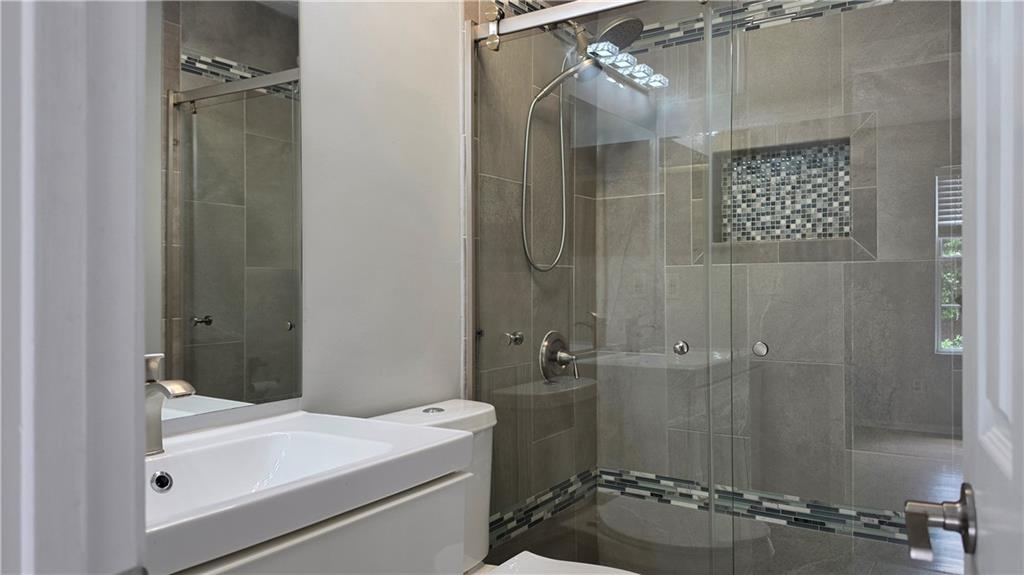 1003 Wedgewood Way Atlanta, GA 30350 - Photo 12 of 20