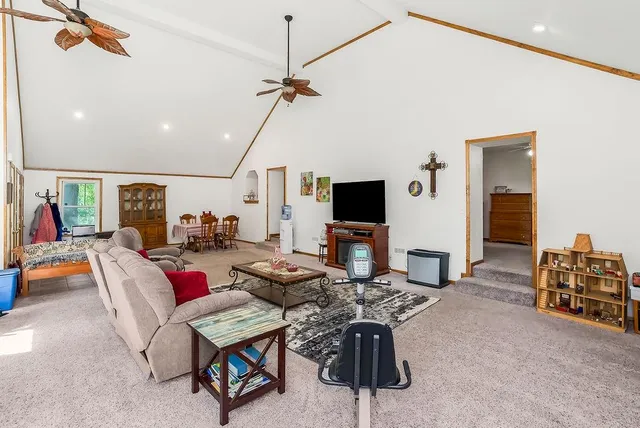 $599,900 | 16321 Hildebrandt Road, Leavenworth, KS 66048