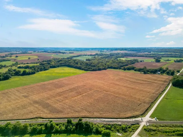 $599,900 | 16321 Hildebrandt Road, Leavenworth, KS 66048