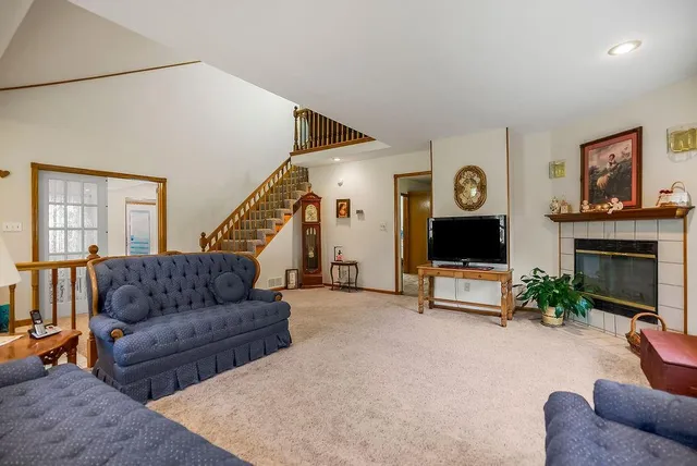 $599,900 | 16321 Hildebrandt Road, Leavenworth, KS 66048