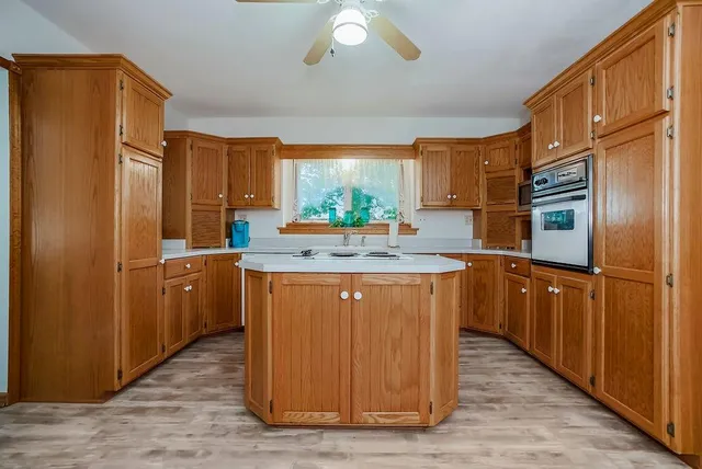 $599,900 | 16321 Hildebrandt Road, Leavenworth, KS 66048