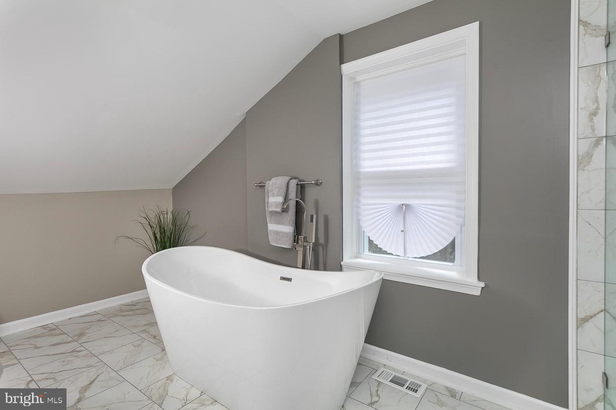1913 Cedric Road Baltimore, MD 21216 - Photo 1 of 35 Gallery Image 1