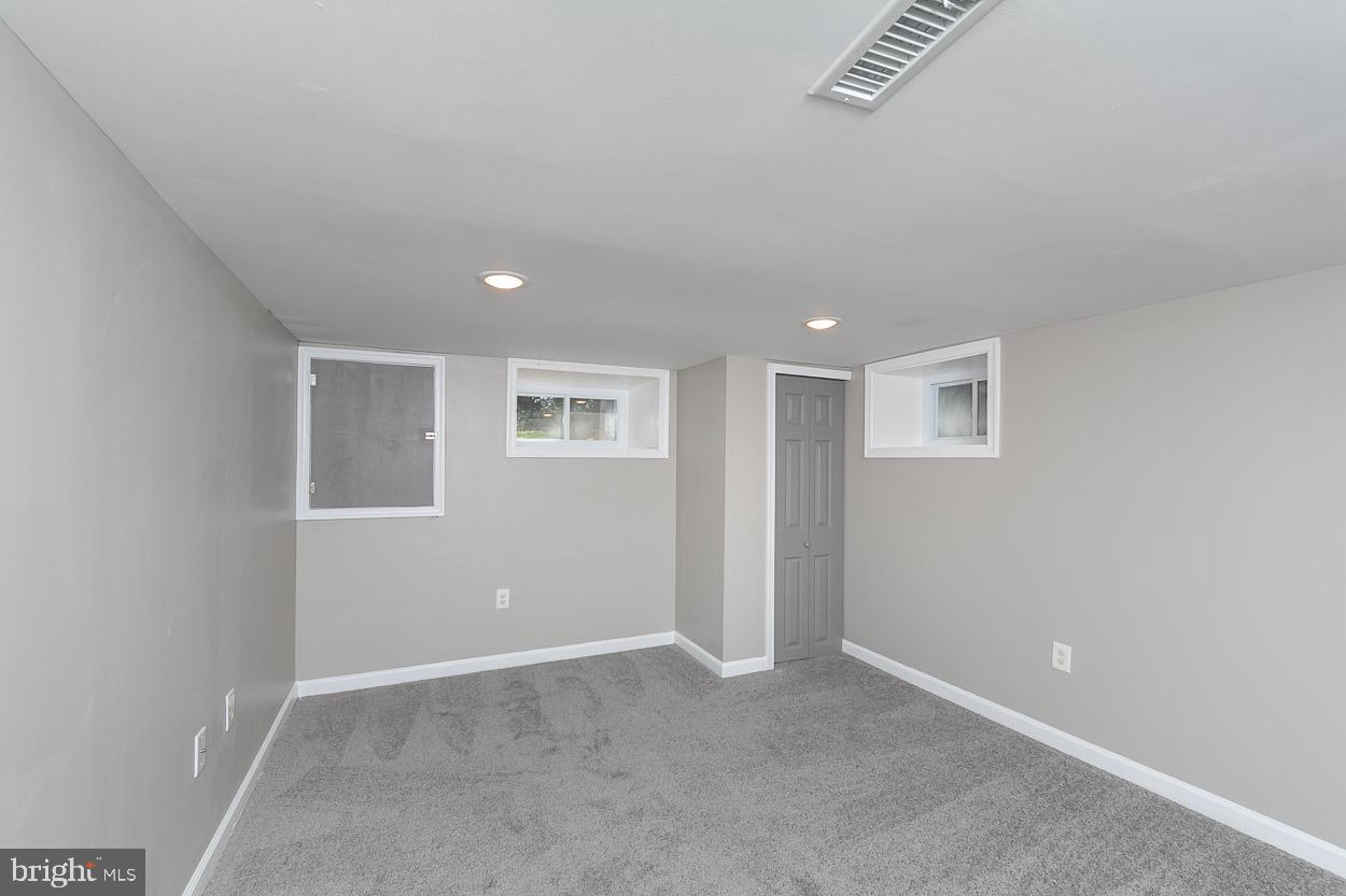 1913 Cedric Road Baltimore, MD 21216 - Photo 34 of 35 Gallery Image 34