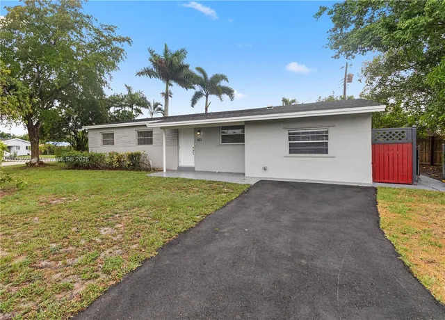 $430,000 | 421 Southwest 64th Terrace, Margate, FL 33068