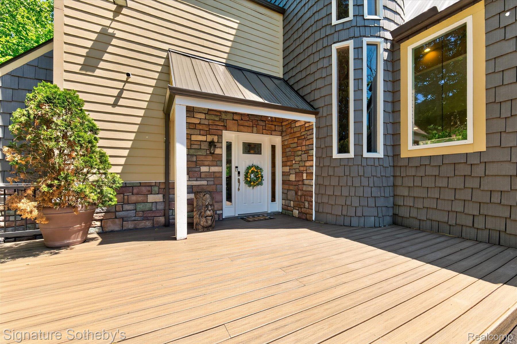 30650 Lahser Road Franklin, MI 48025 - Photo 26 of 93 005-30650-Lahser-Rd-Beverly-Hills-MI-48025-WindowStill.jpg